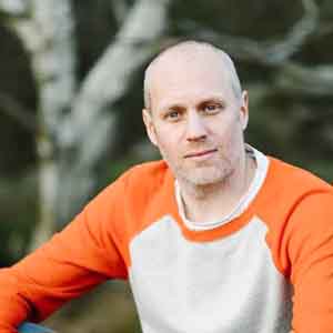Andy Frost headshot.